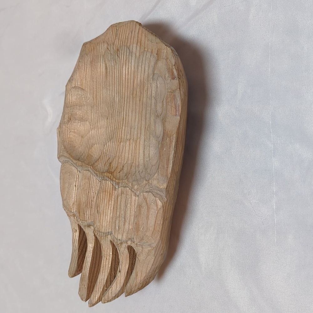Hand‎ Carved Solid Wood Bear Paw Claw Trinket Dish Rustic Cabin Camp Decor 9"X7"